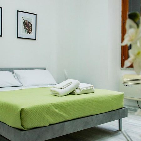 Casa Angelina - Appartamento Zona Sangiovanni 罗马 外观 照片