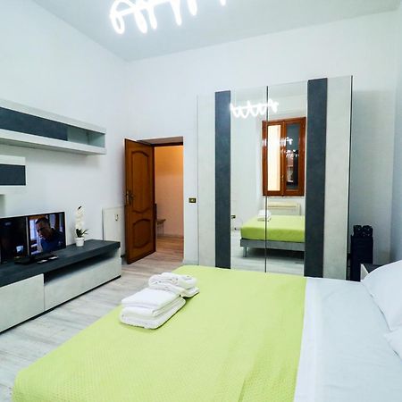 Casa Angelina - Appartamento Zona Sangiovanni 罗马 外观 照片